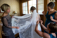 02-Girls Getting Ready